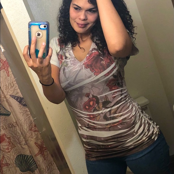 Meet your Posher, Amanda - Picture 3 of 5